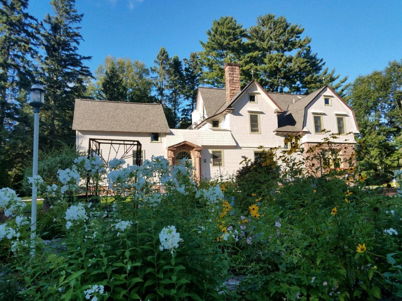 بايفيلد Pinehurst Inn Bed & Breakfast المظهر الخارجي الصورة